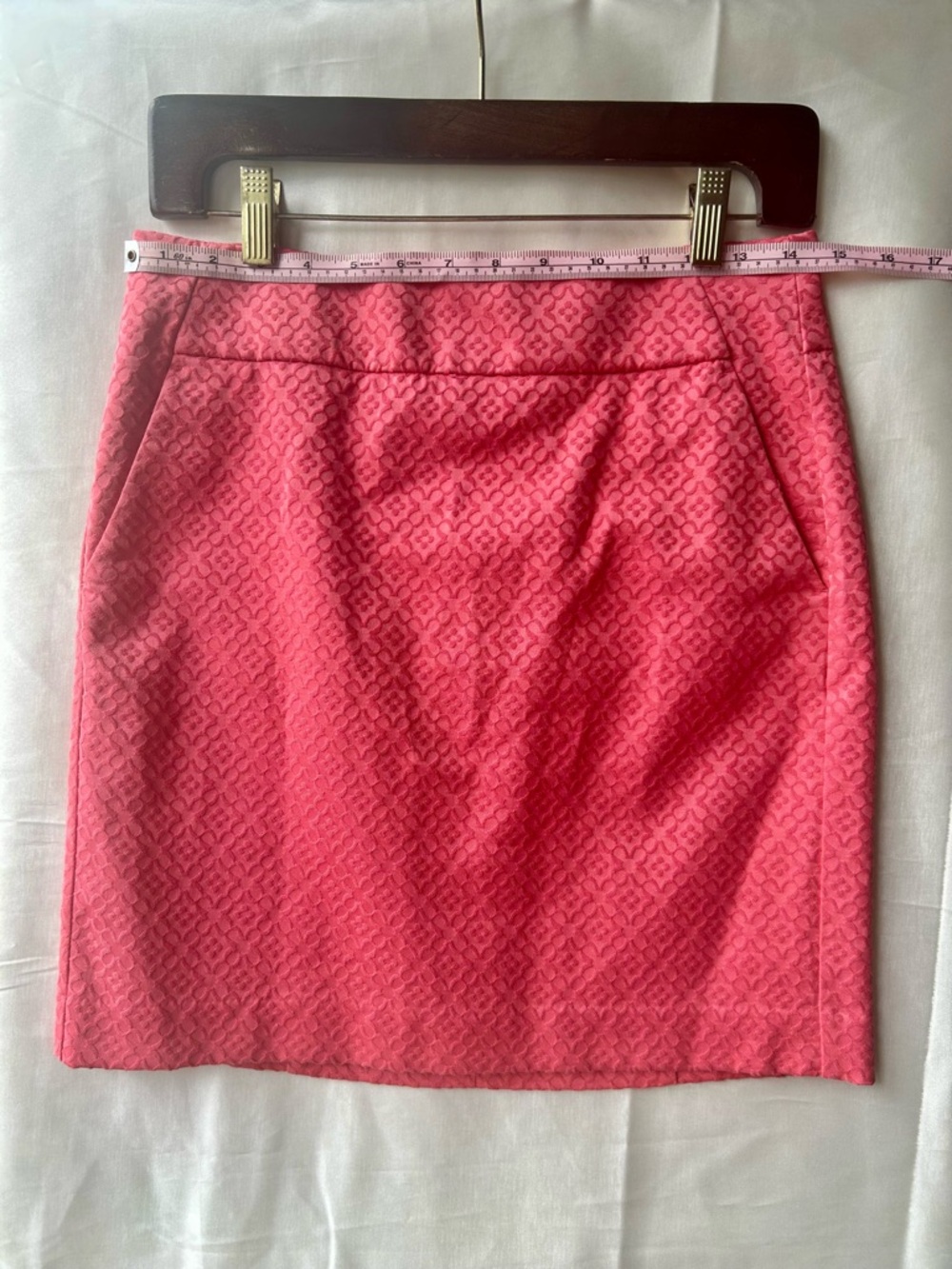 Ann Taylor Coral Pink jacquard Textured Pencil Skirt with pockets size 0/2